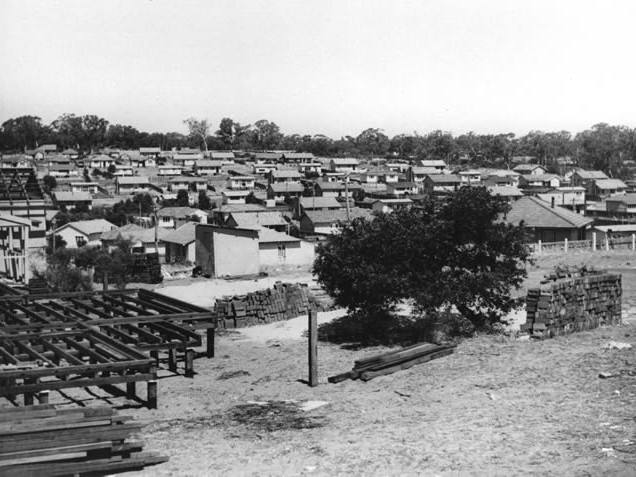 Houses under construction in Hilton during the post-war era. Much of this housing stock fails to meet current accessibility requirements. Image: Fremantle Public Library Local History Collection
