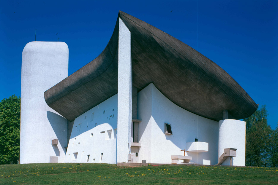 Notre-Dame-du-Haut_Ronchamp-France_Le-Corbusier_UNESCO_Paul-Koslowsky_dezeen_936_0-1.jpg