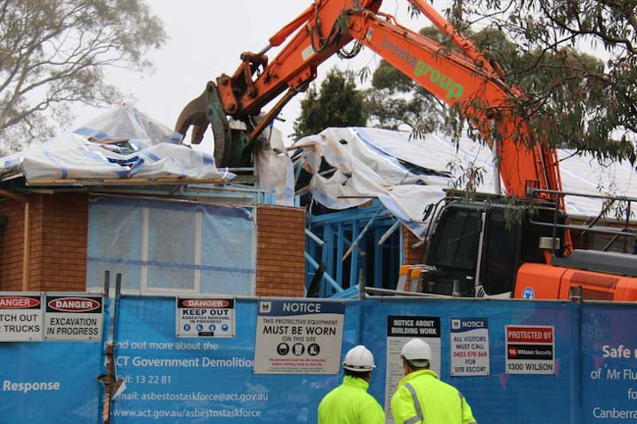 demolition demolish equipment destruction house asbestos hazard