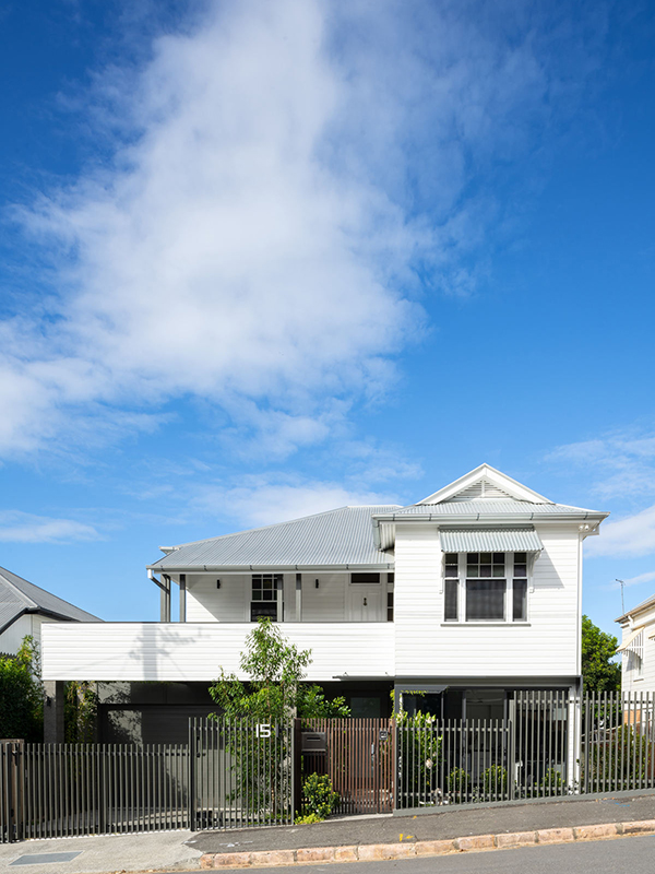 This one hundred year old Queenslander home was last seriously renovated in the 1970’s and was in much need of expansion for this growing family. The clients had lived in the home for many years, so knew the house and site well.