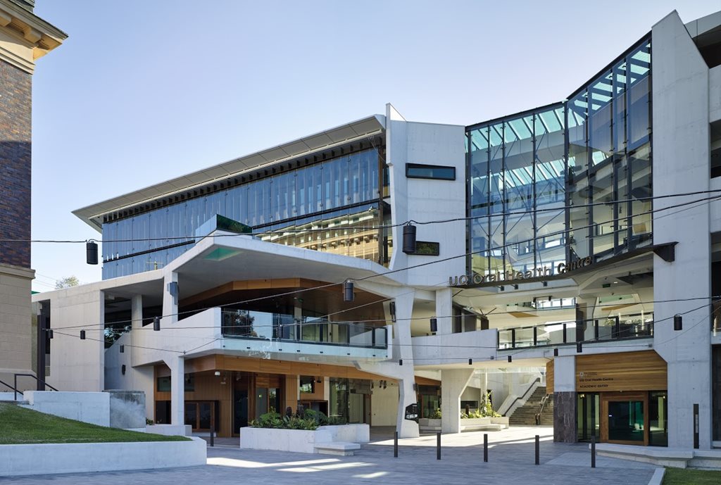 Copy-of-F-D-G-Stanley-Award-Public-Architecture_University-of-Queensland-Oral-Health-Centre_Cox-Rayner-Architects-with-Hames-Sharley-and-Conrad-Gargett-Riddel_Photo-Christopher-Frederick-Jones.jpg