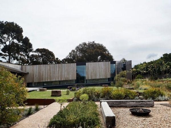 coastal court flinders bower architecture