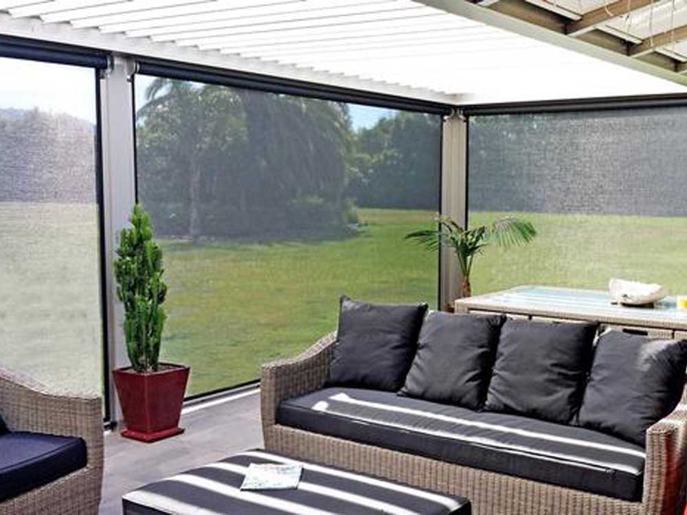 Choosing The Best Outdoor Blinds For, Mesh Blinds Outdoor