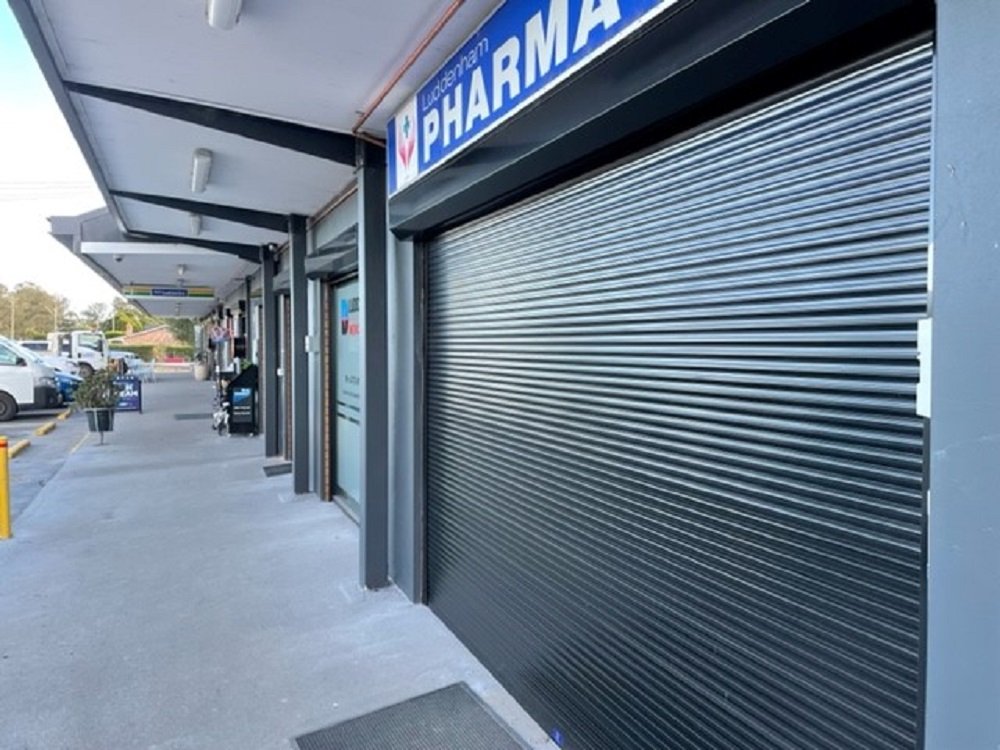  RS3 shopfront doors at Luddenham Shopping Centre 