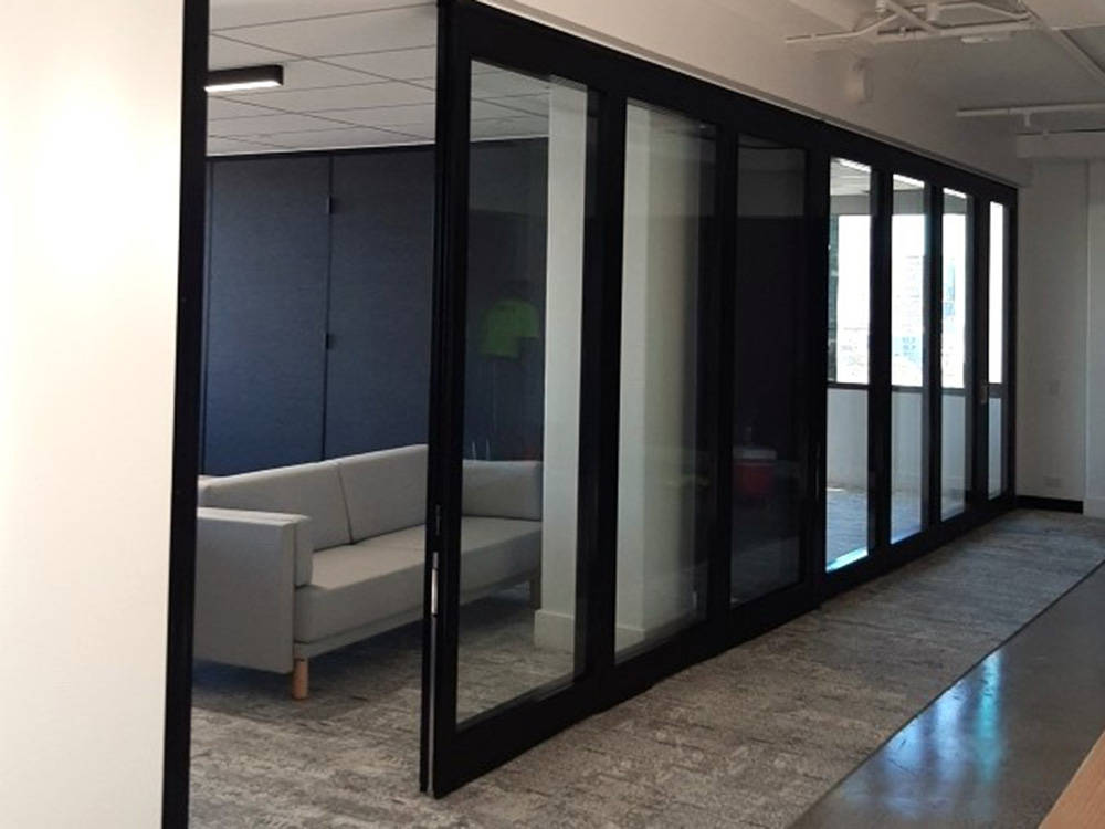 Bildspec has installed 3 operable walls to the main meeting areas at RFDS’s Sydney Head Office