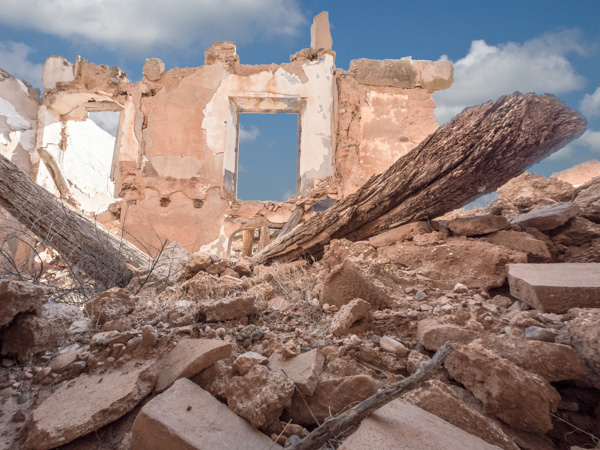 destoyed building in syria