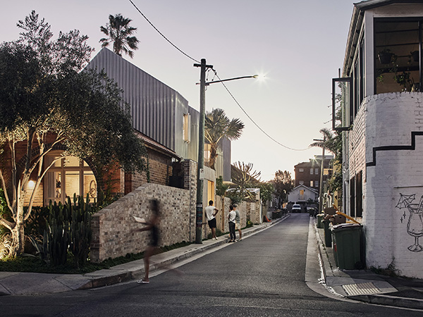 Our conceptual starting point for the project was to map the detailed context of the laneway: a long thin footprint immediately adjacent to the gritty rear-lane access for multiple commercial properties fronting onto Bondi Rd.