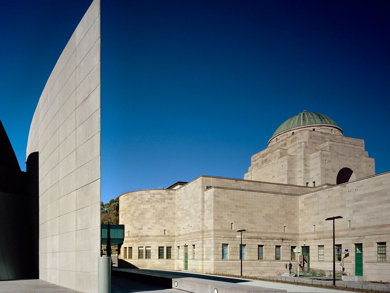 The Australian Institute of Architects (AIA) says the recently released plans to demolish award-winning Anzac Hall by the Australian War Memorial are &ldquo;deeply distressing&rdquo;. Image: Dentom Corker Marshall
