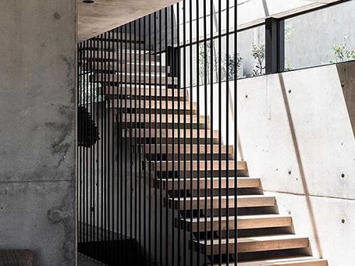 Studio Black Interiors = Floor-to-ceiling post balustrades