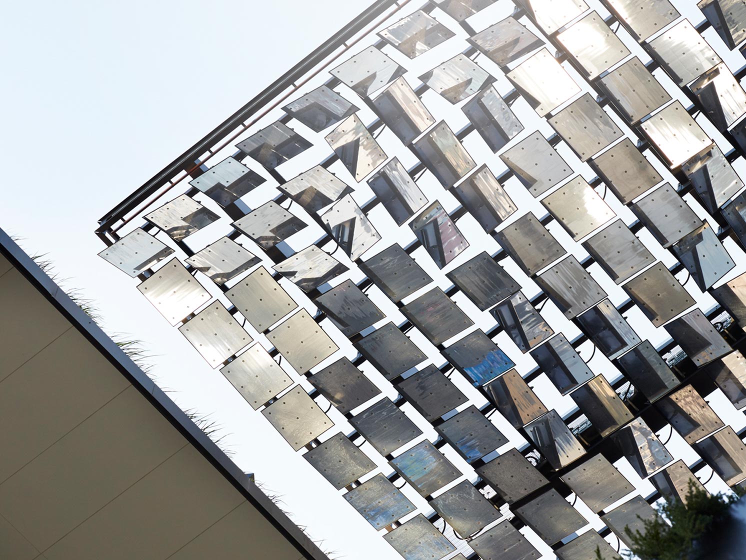 Tilt&#39;s Heliostat Reflector Technology was used in Sydney&#39;s One Central Park development.&nbsp;
