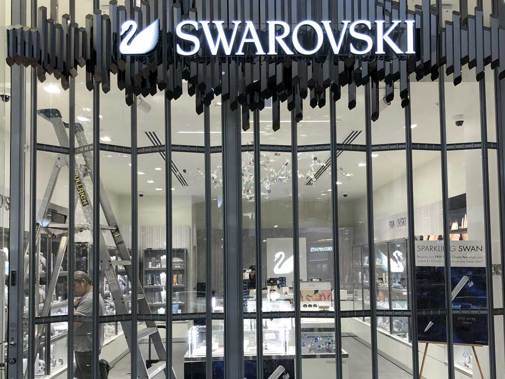 ATDC’s folding doors at Swarovski store