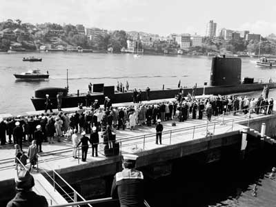 Submarine HMAS Oxley at HMAS Platypus Wharf, August 1967
